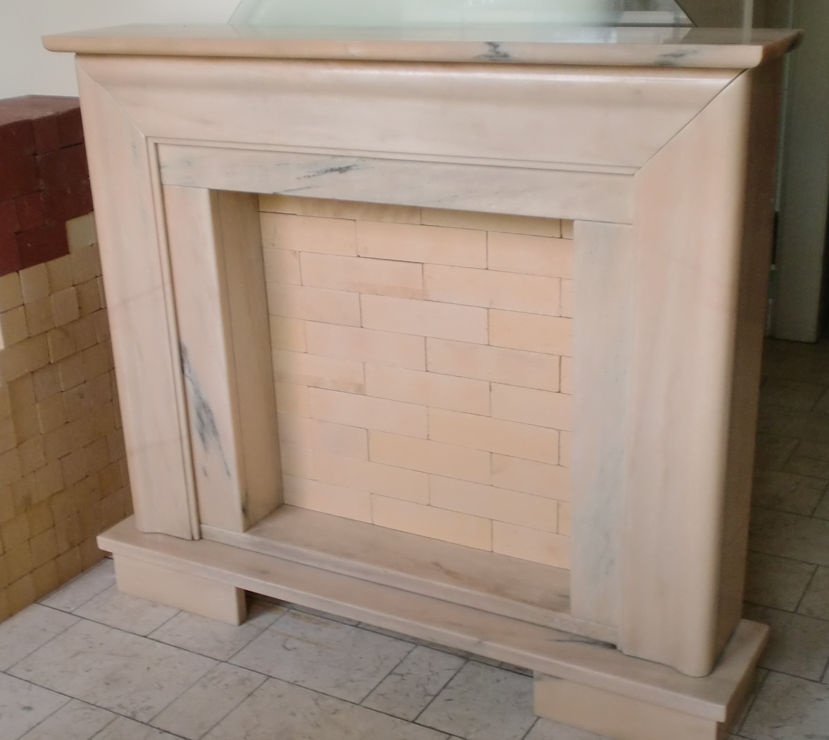 Klassische Kaminfassade Stil, Marmor,
123x25x106,5 cm (breit x tief x hoch)
1904,00 &euro;  (inkl. 19 % Mwst.) 